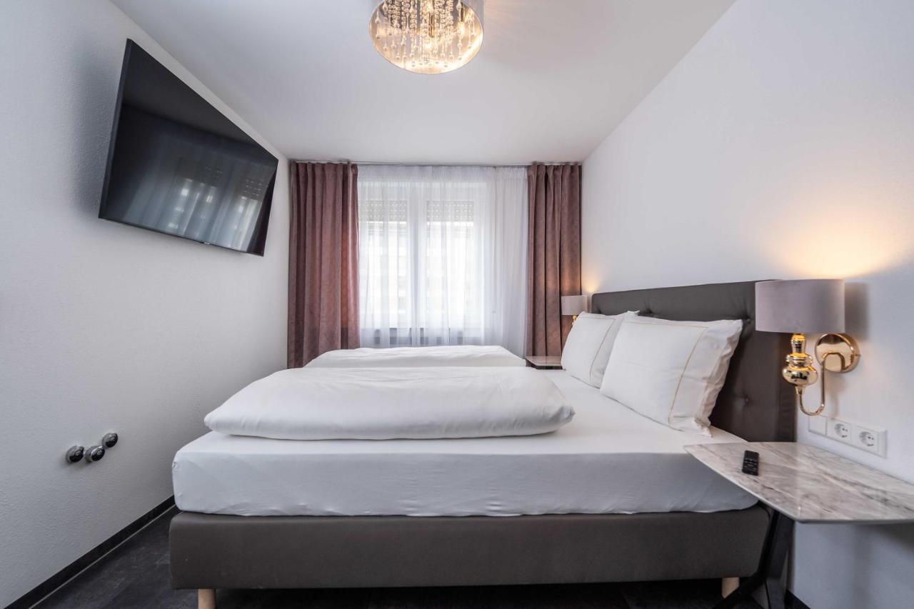 City Wohnung Fn L 5 Klimatisiert Mit Balkon Und Kueche Friedrichshafen Luaran gambar
